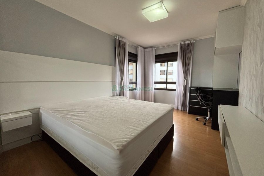 Apto Mobiliado com 126m², 3 dormitórios, 1 vaga, no bairro São Pelegrino em Caxias do Sul para Alugar