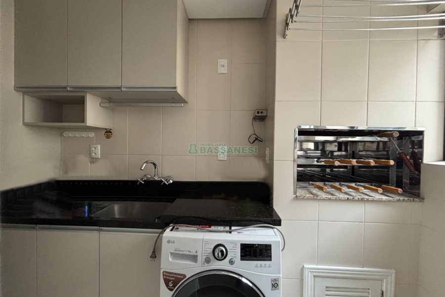 Apto Mobiliado com 126m², 3 dormitórios, 1 vaga, no bairro São Pelegrino em Caxias do Sul para Alugar