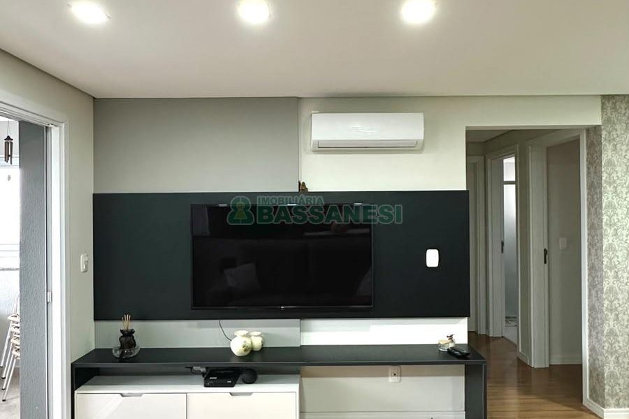 Apartamento com 94m², 3 dormitórios, 2 vagas, no bairro Panazzolo em Caxias do Sul para Comprar