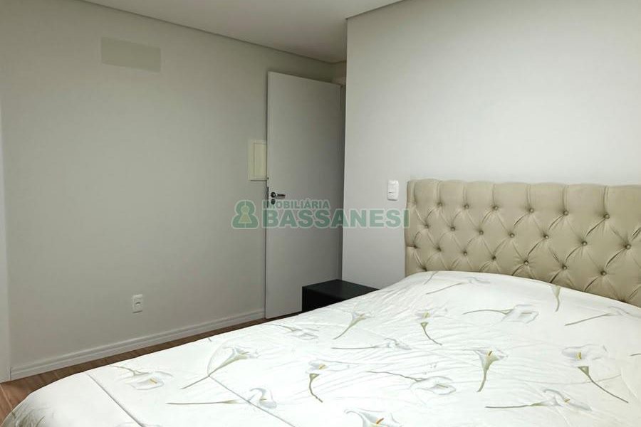 Apartamento com 94m², 3 dormitórios, 2 vagas, no bairro Panazzolo em Caxias do Sul para Comprar