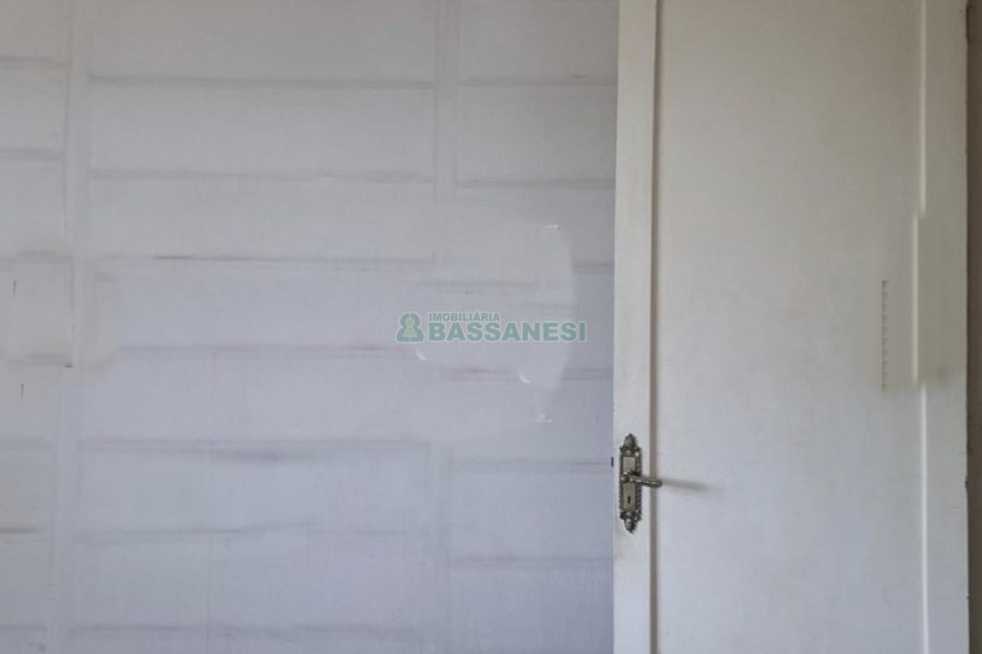 Apto Mobiliado com 185m², 4 dormitórios, no bairro Centro em Caxias do Sul para Alugar