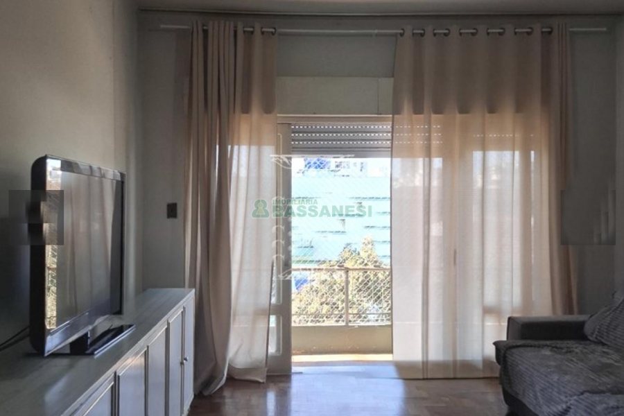 Apto Mobiliado com 185m², 4 dormitórios, no bairro Centro em Caxias do Sul para Alugar