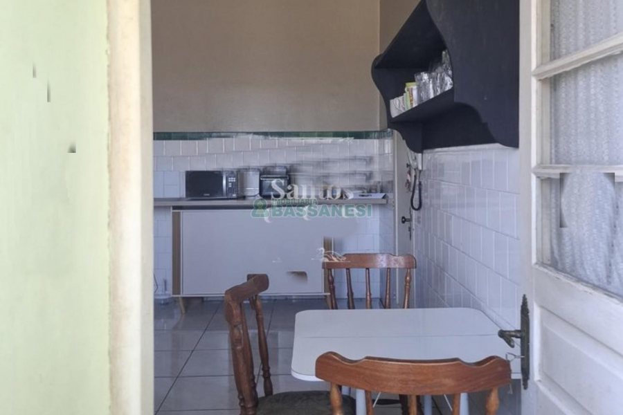Apto Mobiliado com 185m², 4 dormitórios, no bairro Centro em Caxias do Sul para Alugar