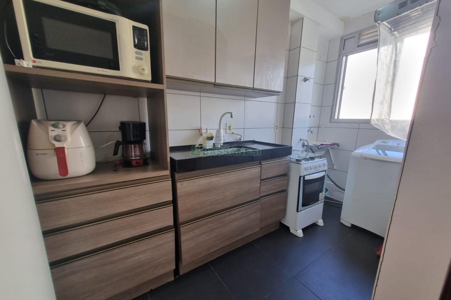 Apto Mobiliado com 52m², 2 dormitórios, 1 vaga, no bairro Bela Vista em Caxias do Sul para Alugar