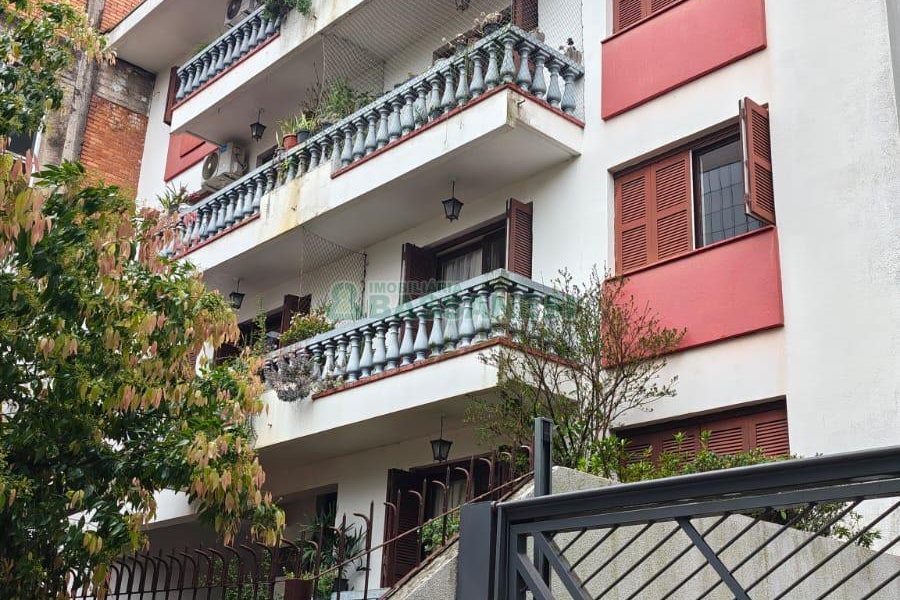 Apartamento com 84m², 3 dormitórios, 3 vagas, no bairro Madureira em Caxias do Sul para Comprar