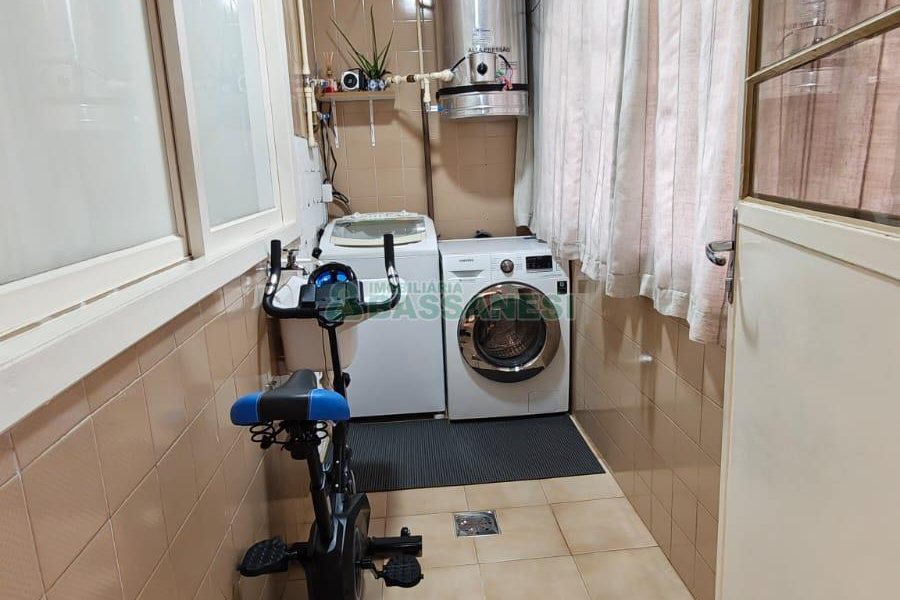 Apartamento com 84m², 3 dormitórios, 3 vagas, no bairro Madureira em Caxias do Sul para Comprar