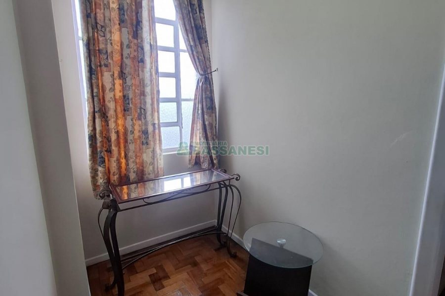 Apartamento, 2 dormitórios, no bairro Centro em Caxias do Sul para Alugar