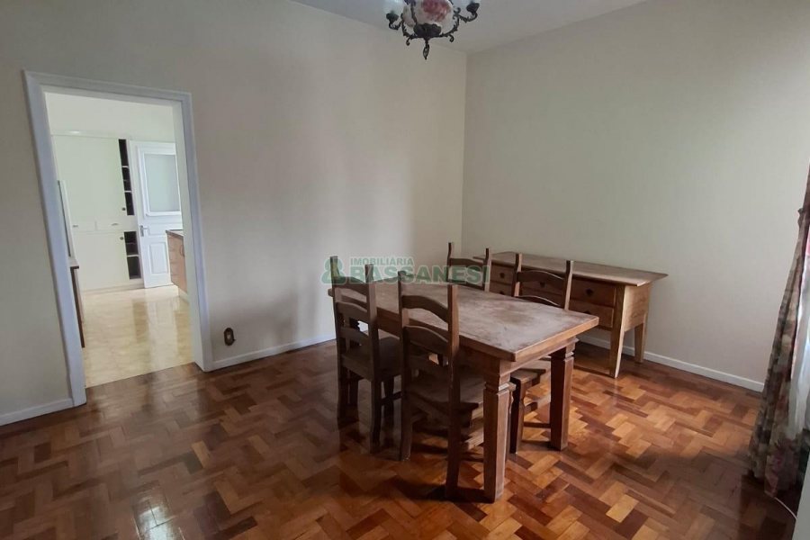 Apartamento, 2 dormitórios, no bairro Centro em Caxias do Sul para Alugar