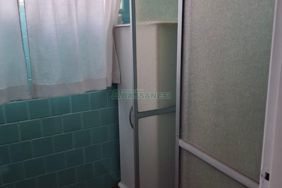 Apartamento, 2 dormitórios, no bairro Centro em Caxias do Sul para Alugar