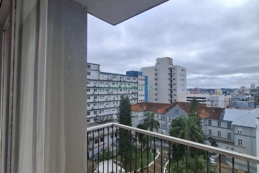 Apartamento, 2 dormitórios, no bairro Centro em Caxias do Sul para Alugar