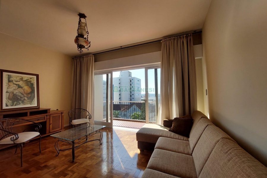 Apartamento, 2 dormitórios, no bairro Centro em Caxias do Sul para Alugar