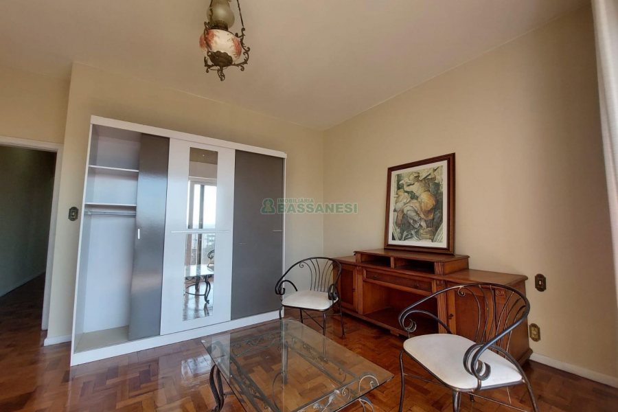 Apartamento, 2 dormitórios, no bairro Centro em Caxias do Sul para Alugar