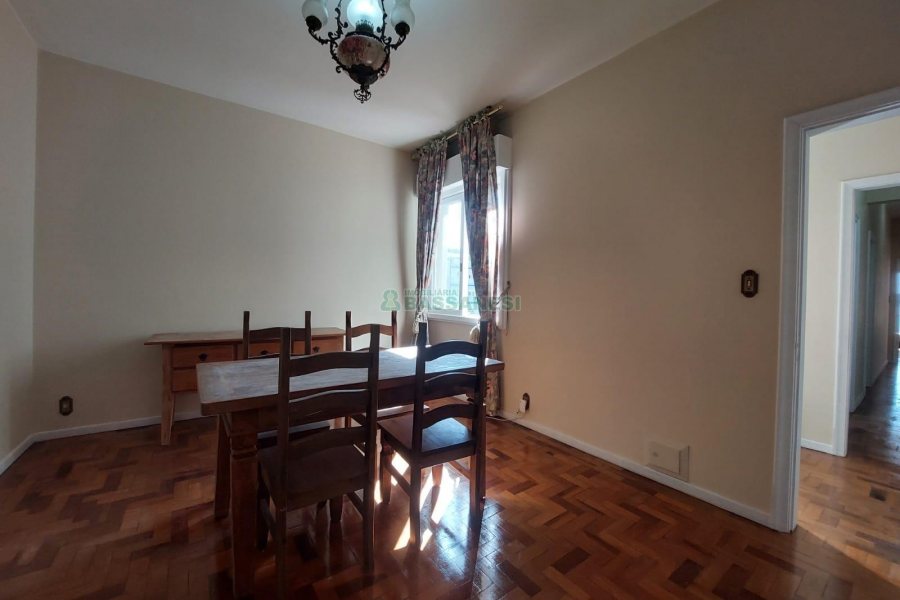 Apartamento, 2 dormitórios, no bairro Centro em Caxias do Sul para Alugar
