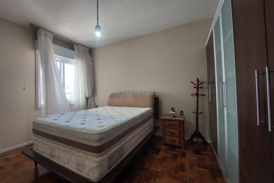 Apartamento, 2 dormitórios, no bairro Centro em Caxias do Sul para Alugar