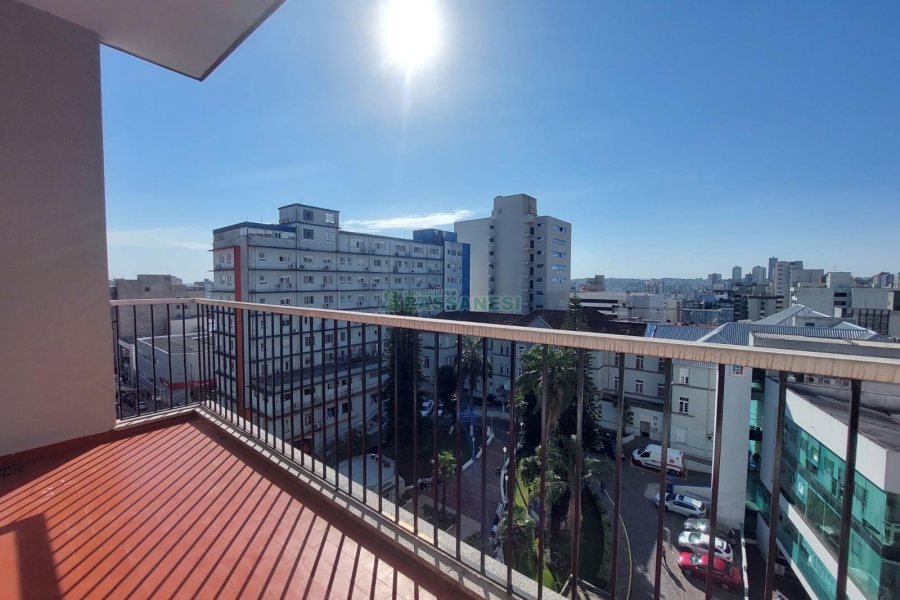 Apartamento, 2 dormitórios, no bairro Centro em Caxias do Sul para Alugar
