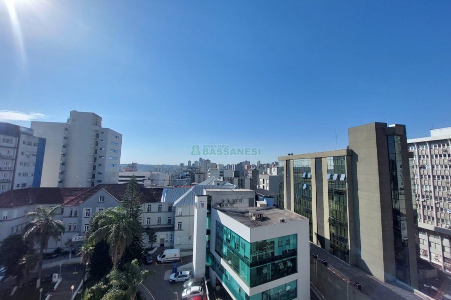 Apartamento, 2 dormitórios, no bairro Centro em Caxias do Sul para Alugar