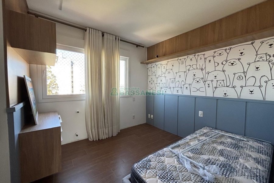 Apto Mobiliado com 98m², 2 dormitórios, 2 vagas, no bairro Jardim América em Caxias do Sul para Alugar