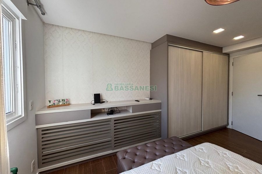 Apto Mobiliado com 98m², 2 dormitórios, 2 vagas, no bairro Jardim América em Caxias do Sul para Alugar