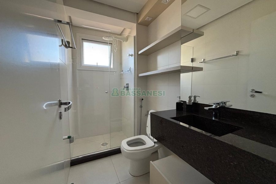 Apto Mobiliado com 98m², 2 dormitórios, 2 vagas, no bairro Jardim América em Caxias do Sul para Alugar
