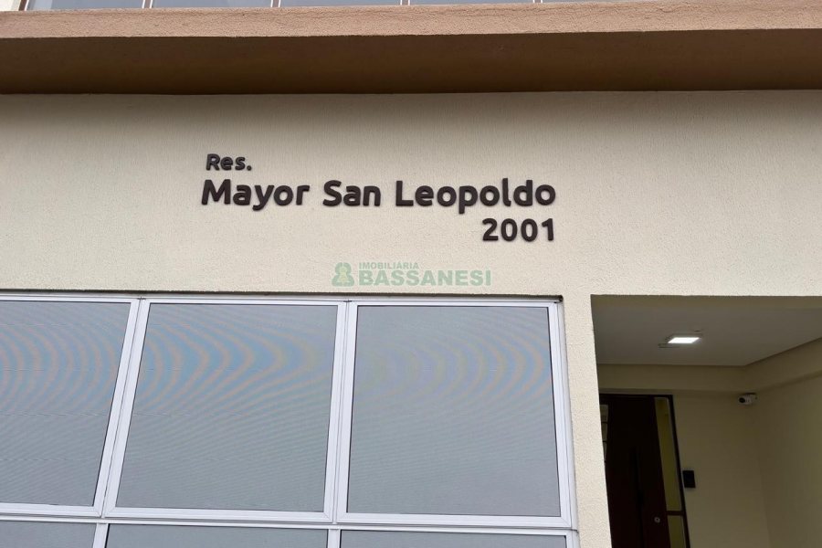 Apartamento com 53m², 2 dormitórios, 1 vaga, no bairro São Leopoldo em Caxias do Sul para Alugar