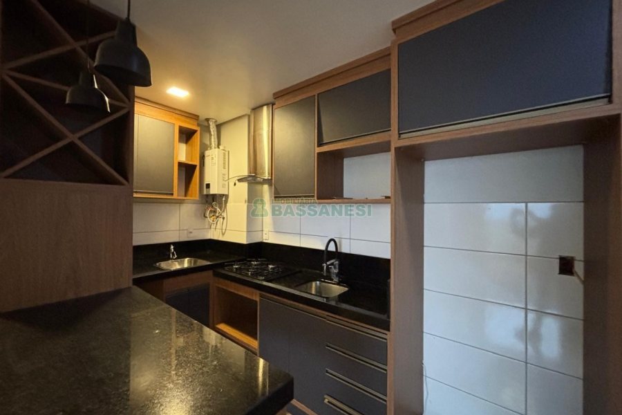 Apartamento com 53m², 2 dormitórios, 1 vaga, no bairro São Leopoldo em Caxias do Sul para Alugar