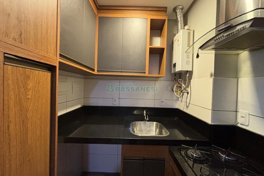 Apartamento com 53m², 2 dormitórios, 1 vaga, no bairro São Leopoldo em Caxias do Sul para Alugar