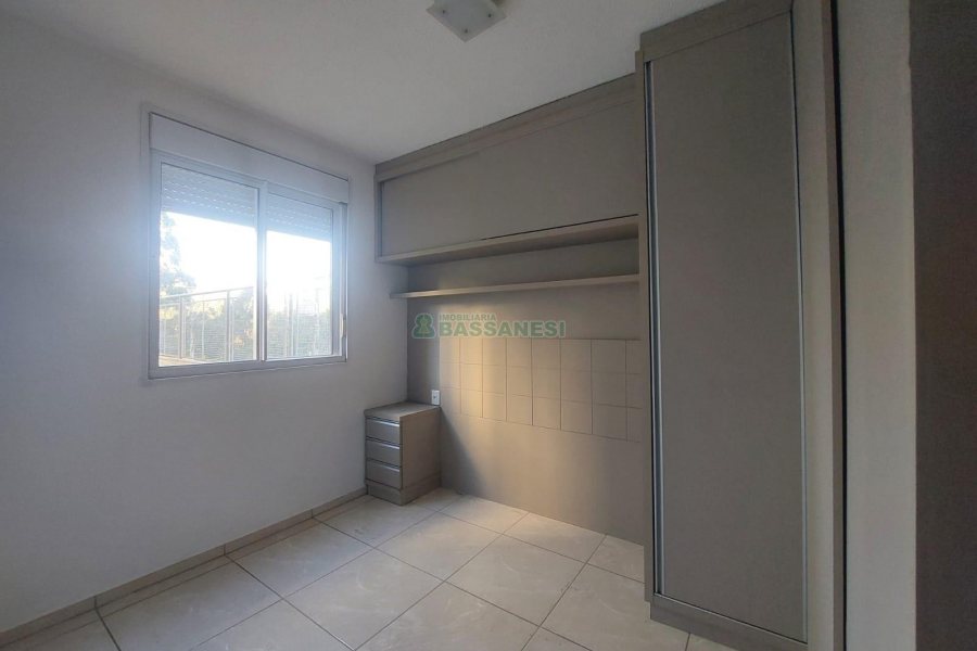 Apartamento com 77m², 2 dormitórios, 1 vaga, no bairro De Zorzi em Caxias do Sul para Alugar