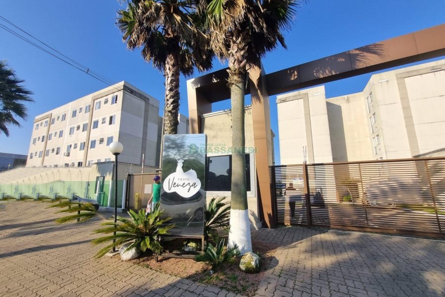 Apto Mobiliado com 40m², 2 dormitórios, 1 vaga, no bairro Presidente Vargas em Caxias do Sul para Alugar