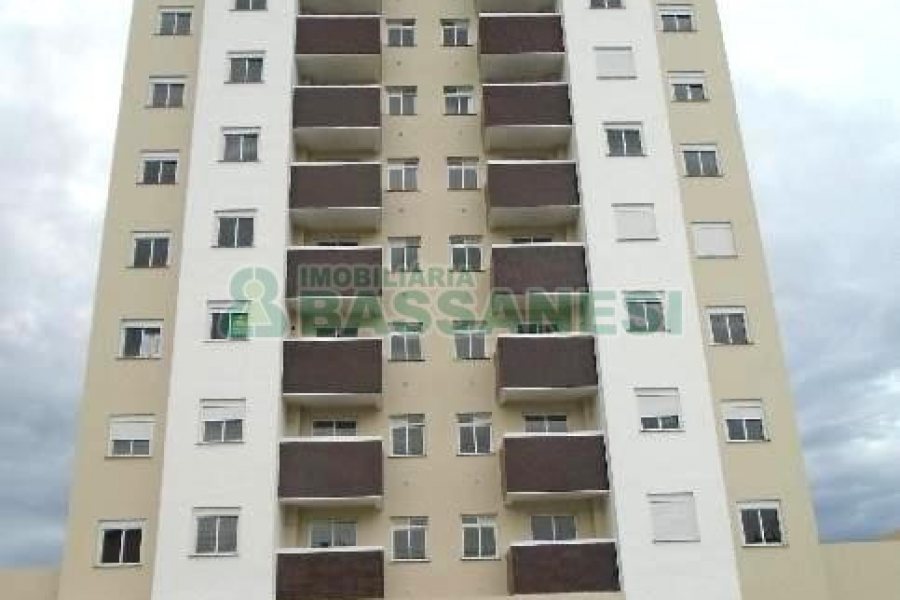 Apartamento com 47m², 3 dormitórios, 1 vaga, no bairro Lourdes em Caxias do Sul para Alugar