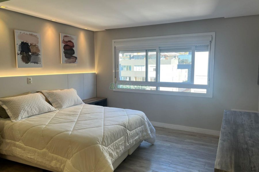 Apto Mobiliado com 146m², 3 dormitórios, 3 vagas, no bairro Jardim América em Caxias do Sul para Comprar