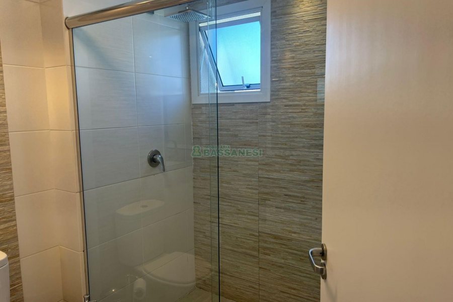 Apto Mobiliado com 146m², 3 dormitórios, 3 vagas, no bairro Jardim América em Caxias do Sul para Comprar