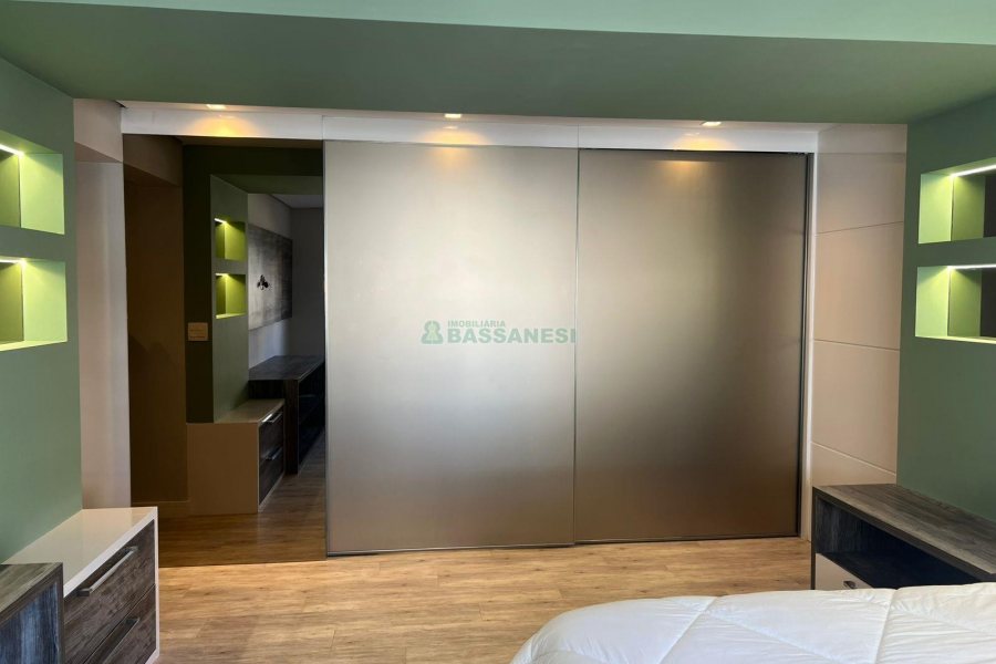 Apto Mobiliado com 146m², 3 dormitórios, 3 vagas, no bairro Jardim América em Caxias do Sul para Comprar