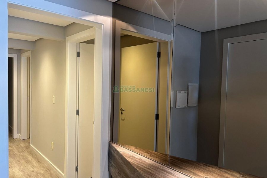 Apto Mobiliado com 146m², 3 dormitórios, 3 vagas, no bairro Jardim América em Caxias do Sul para Comprar