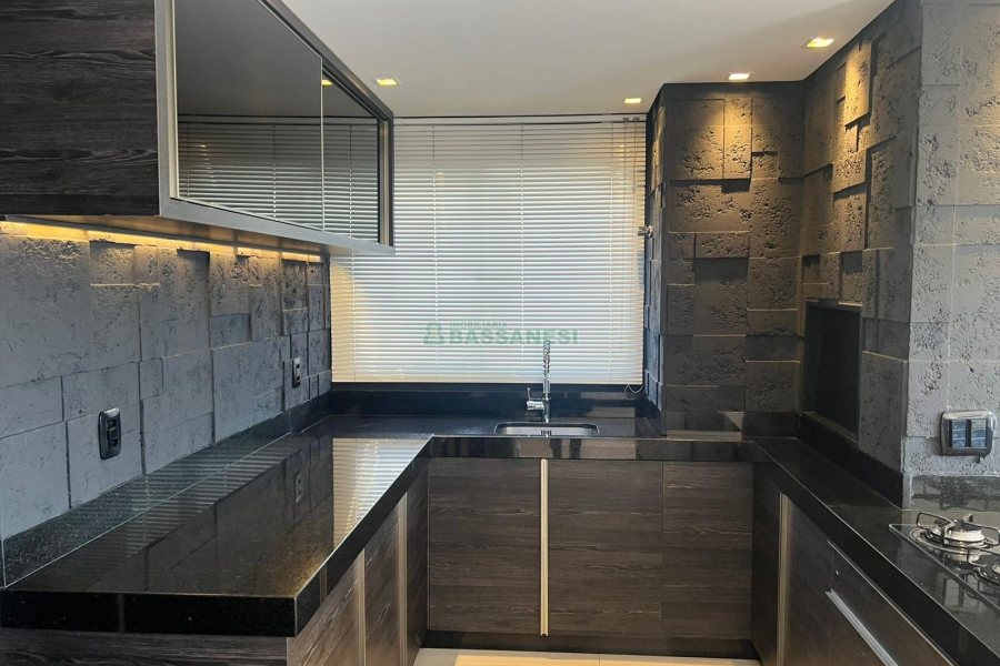 Apto Mobiliado com 146m², 3 dormitórios, 3 vagas, no bairro Jardim América em Caxias do Sul para Comprar