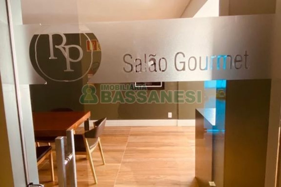 Apartamento com 68m², 2 dormitórios, 1 vaga, no bairro Madureira em Caxias do Sul para Alugar