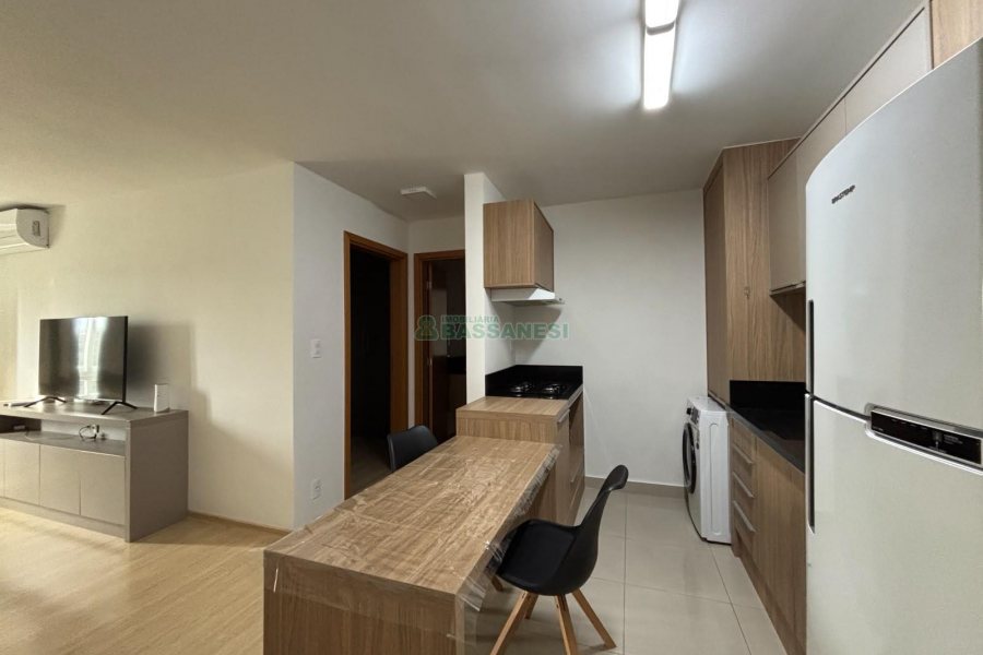 Apartamento com 68m², 2 dormitórios, 1 vaga, no bairro Madureira em Caxias do Sul para Alugar