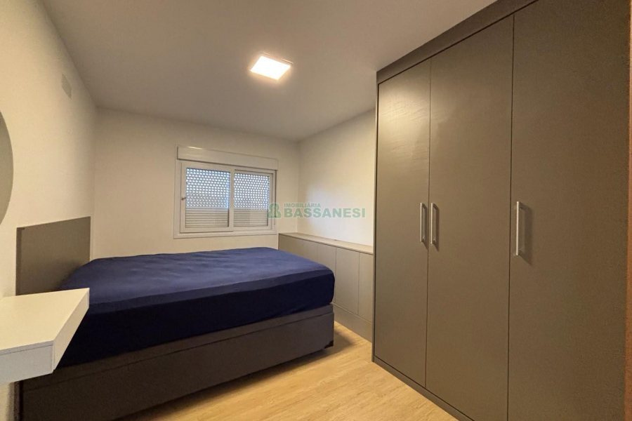 Apartamento com 68m², 2 dormitórios, 1 vaga, no bairro Madureira em Caxias do Sul para Alugar