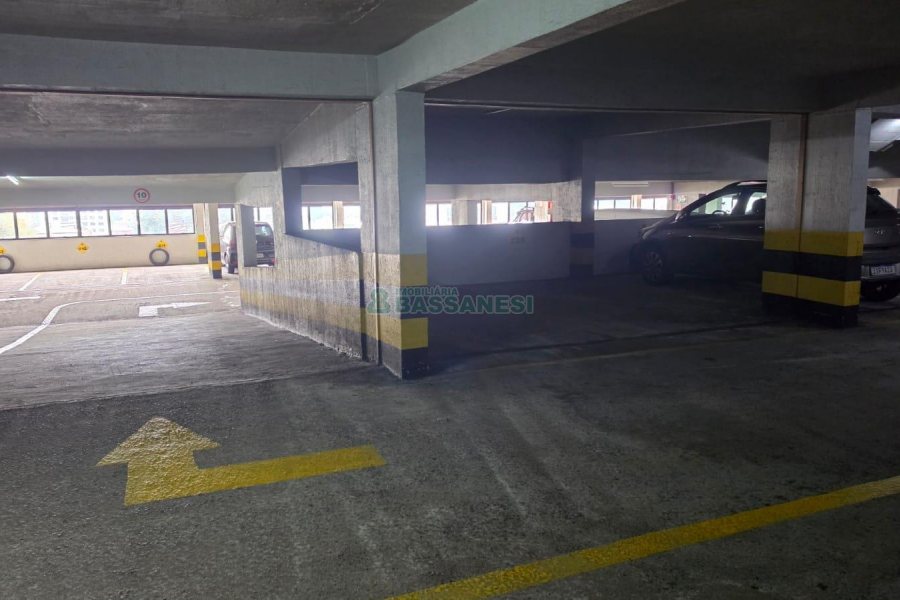 Box com 12m², no bairro Centro em Caxias do Sul para Comprar