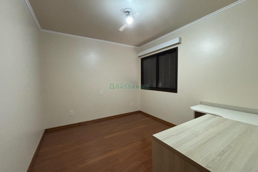 Apartamento com 110m², 3 dormitórios, 1 vaga, no bairro Rio Branco em Caxias do Sul para Alugar