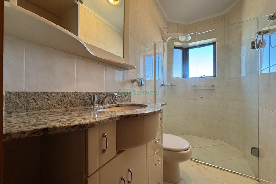 Apartamento com 110m², 3 dormitórios, 1 vaga, no bairro Rio Branco em Caxias do Sul para Alugar