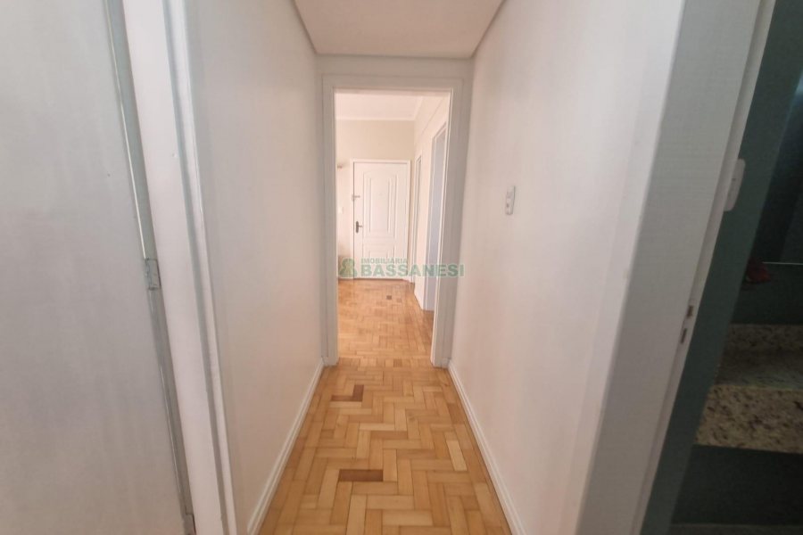 Apto Mobiliado com 85m², 2 dormitórios, 1 vaga, no bairro Exposição em Caxias do Sul para Alugar