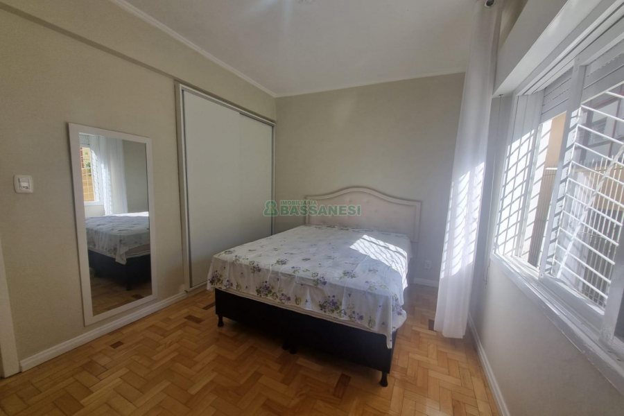 Apto Mobiliado com 85m², 2 dormitórios, 1 vaga, no bairro Exposição em Caxias do Sul para Alugar