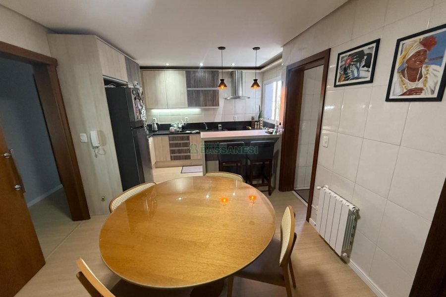 Apartamento com 106m², 3 dormitórios, 2 vagas, no bairro Bela Vista em Caxias do Sul para Comprar
