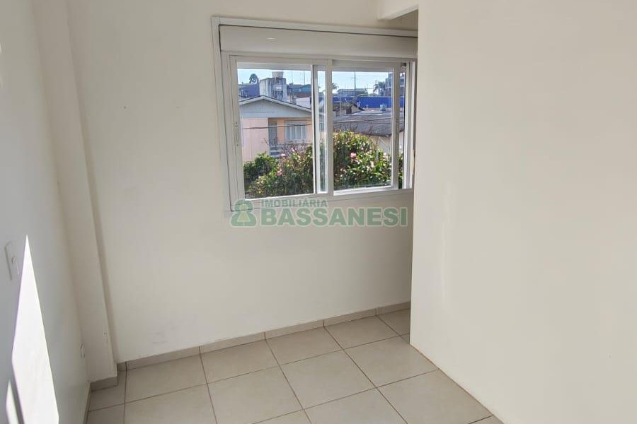 Apartamento com 49m², 2 dormitórios, 1 vaga, no bairro De Lazzer em Caxias do Sul para Comprar