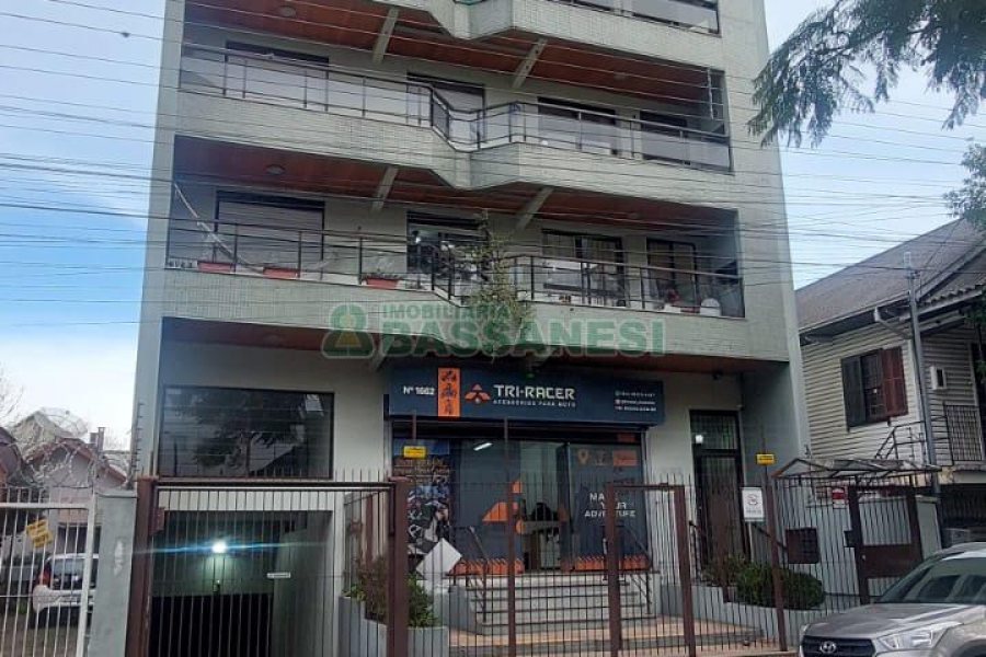 Apartamento com 106m², 3 dormitórios, 1 vaga, no bairro Centro em Caxias do Sul para Alugar
