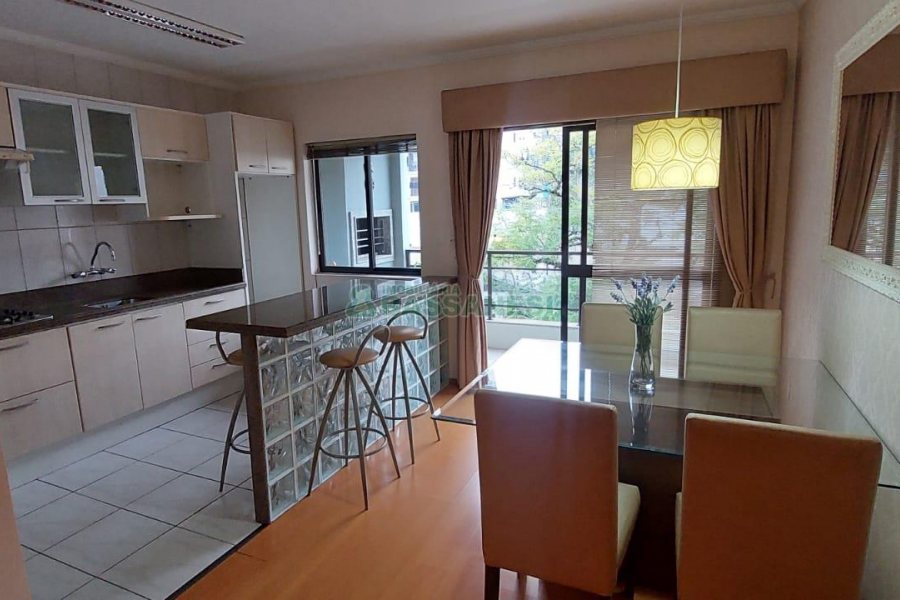 Apartamento com 106m², 3 dormitórios, 1 vaga, no bairro Centro em Caxias do Sul para Alugar