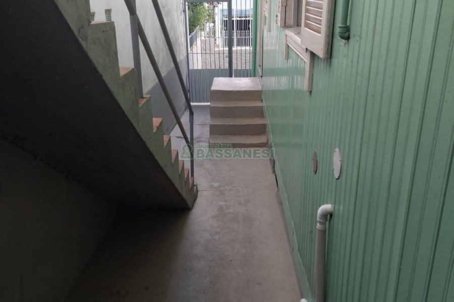 Casa com 253m², 5 dormitórios, no bairro São Leopoldo em Caxias do Sul para Comprar