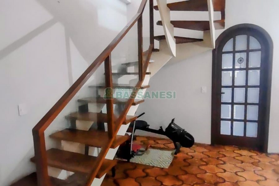 Apto/Cobertura com 116m², 3 dormitórios, 2 vagas, no bairro Centro em Caxias do Sul para Comprar