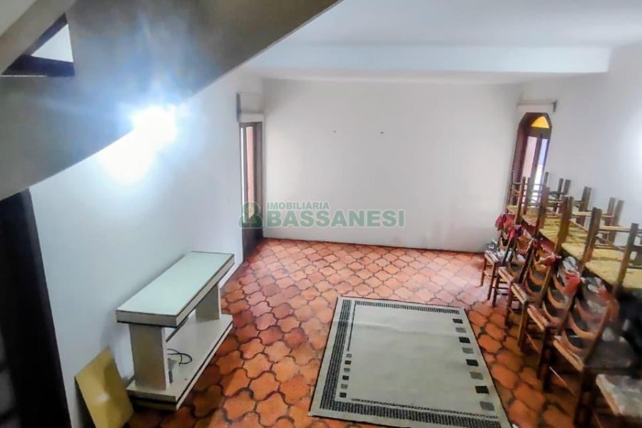 Apto/Cobertura com 116m², 3 dormitórios, 2 vagas, no bairro Centro em Caxias do Sul para Comprar