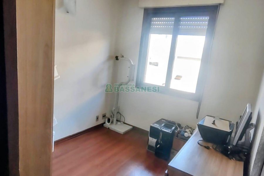 Apto/Cobertura com 116m², 3 dormitórios, 2 vagas, no bairro Centro em Caxias do Sul para Comprar